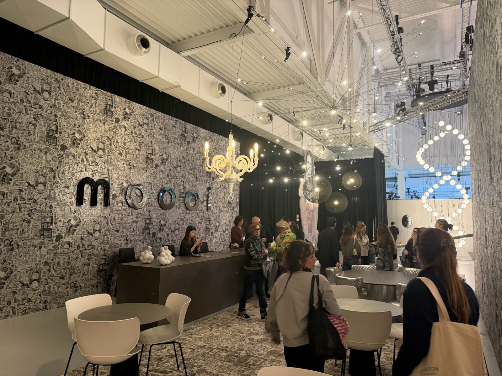 moooi 25th アニバーサリー展 / super studio